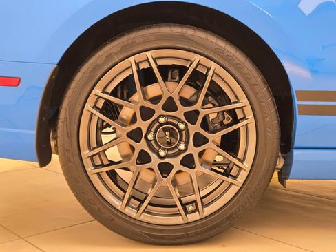 Used 2013 Ford Mustang Shelby GT500 RWD image 7