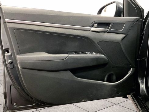 Used 2020 Hyundai Elantra SE w/ Cargo Package (C1) image 22