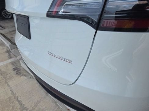 Used 2023 Tesla Model Y Long Range AWD/4WD image 8