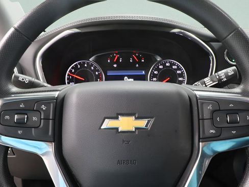 Used 2025 Chevrolet Blazer LT image 12