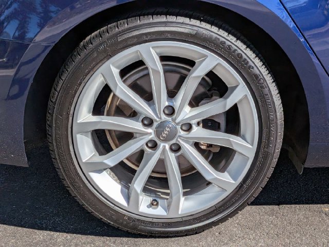 Used 2019 Audi A4 2.0T Premium w/ Convenience Package FWD image 11