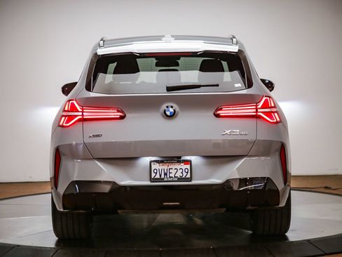 Used 2026 BMW X3 xDrive30i w/ Premium Package AWD/4WD image 3