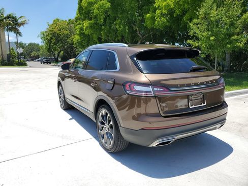 Certified 2022 Lincoln Nautilus Reserve FWD image 3