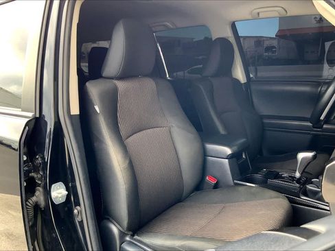 Used 2020 Toyota 4Runner TRD Off-Road AWD/4WD image 13