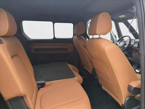 New 2025 Volkswagen ID. Buzz Pro S RWD image 18