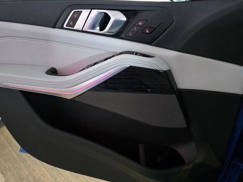 New 2026 BMW X5 xDrive40i AWD/4WD image 16