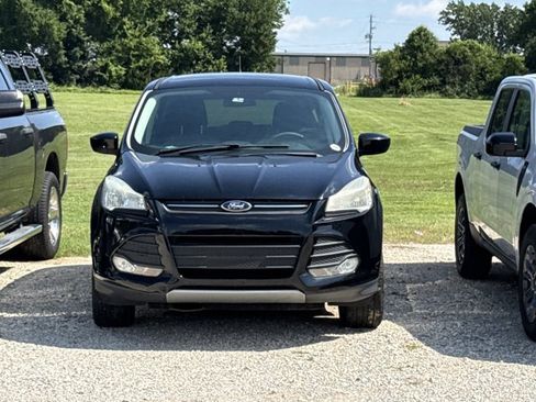 Used 2016 Ford Escape SE FWD image 2