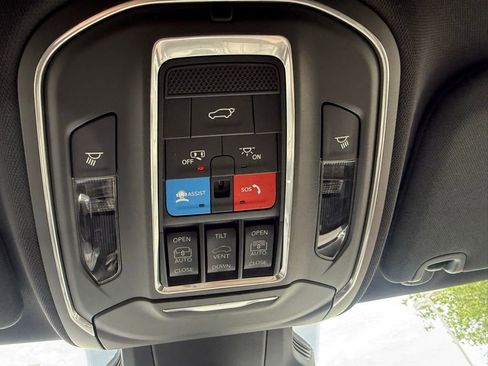 New 2026 Jeep Cherokee Overland w/ Advanced Pro Tech Group AWD/4WD image 29