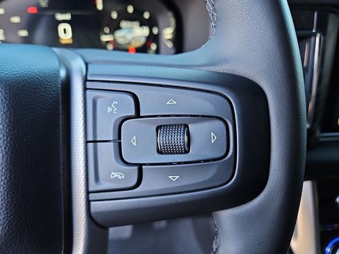 Used 2024 GMC Yukon Denali image 18