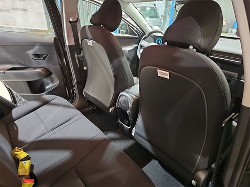 New 2026 Hyundai Kona SE image 11
