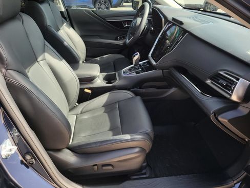 Used 2025 Subaru Outback Touring AWD/4WD image 9