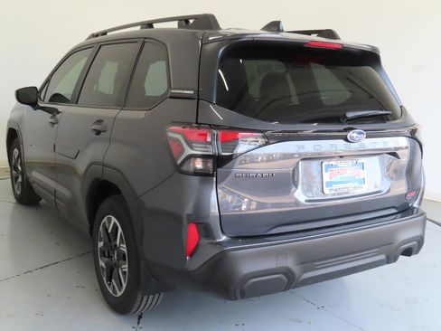 Certified 2025 Subaru Forester Premium image 8
