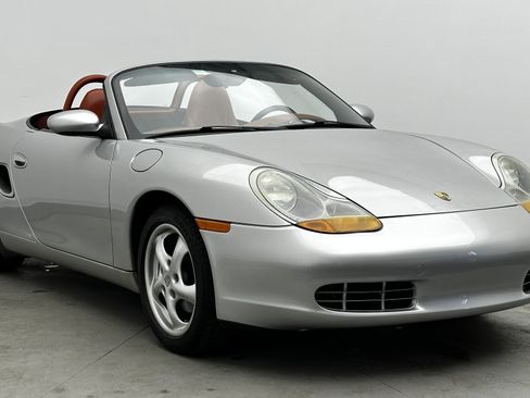 Used 1998 Porsche Boxster image 3