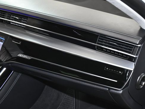 Used 2023 Audi S8 w/ S8 Comfort Plus Package image 74