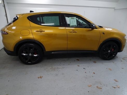 Certified 2024 Dodge Hornet R/T Plus image 23