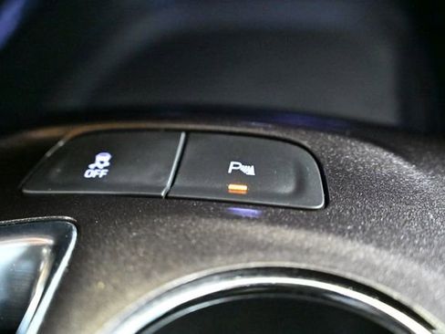 Used 2024 Chevrolet Malibu LT image 30