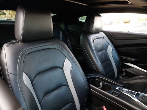 Used 2017 Chevrolet Camaro SS image 19