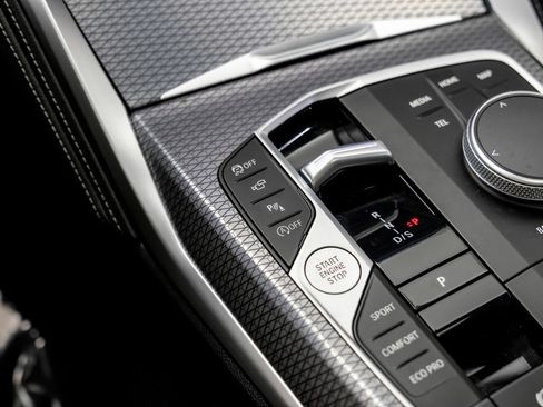 Used 2025 BMW M440i Coupe w/ Premium Package RWD image 32