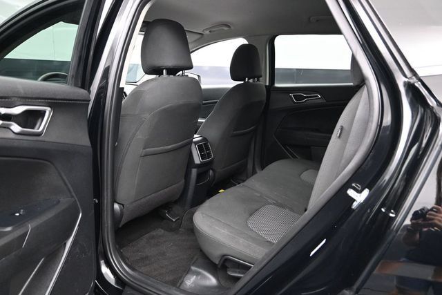 Used 2025 Kia Sportage LX FWD image 20