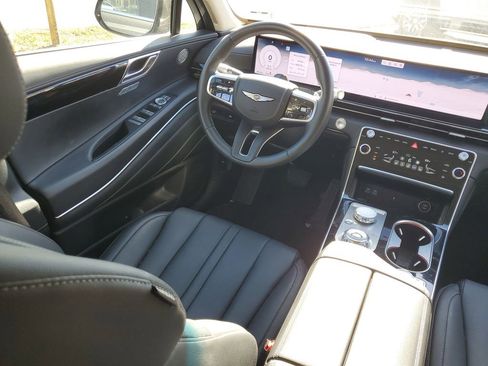 Used 2025 Genesis GV80 2.5T image 22