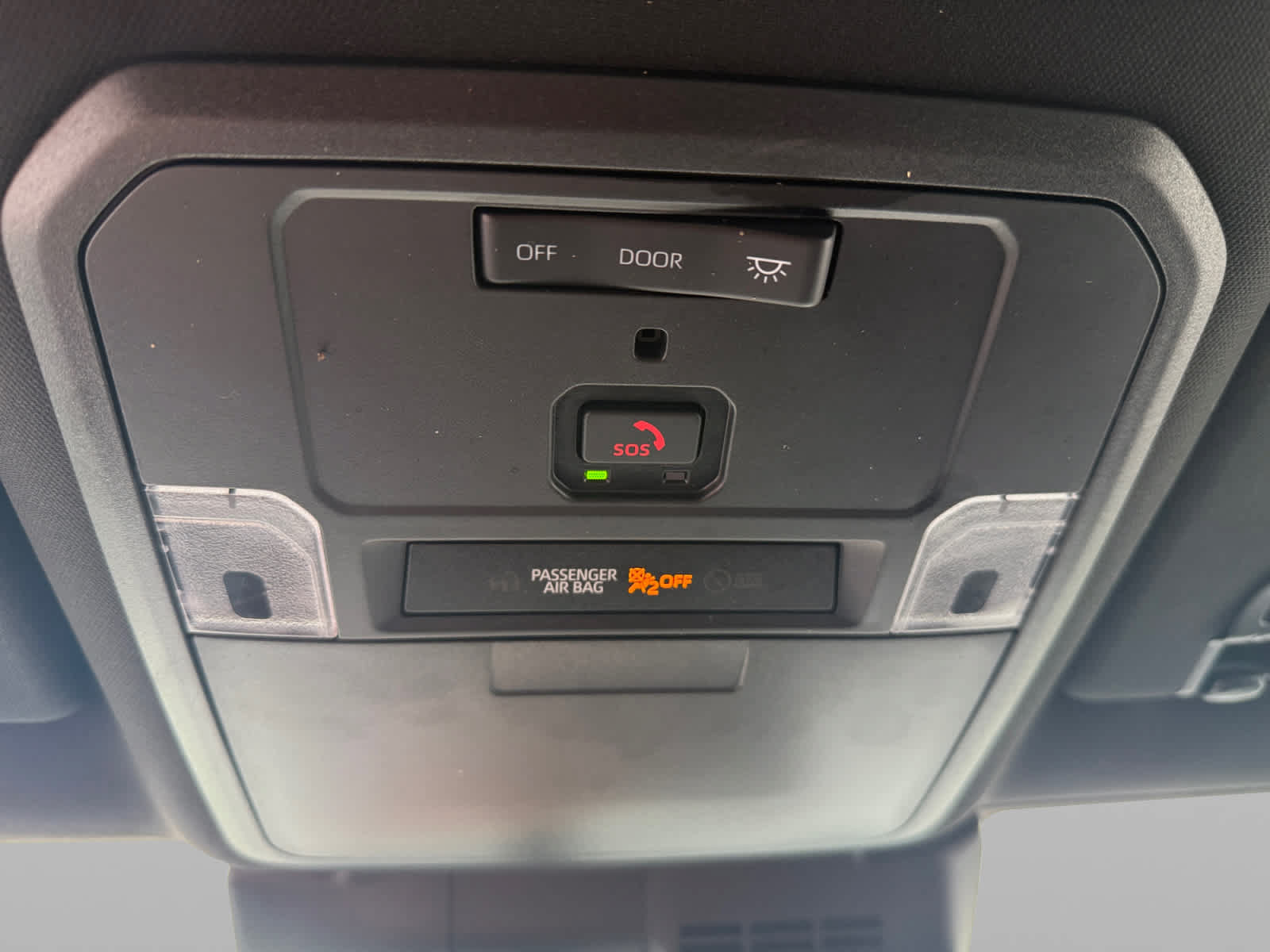 Used 2025 Toyota Tacoma SR AWD/4WD image 12