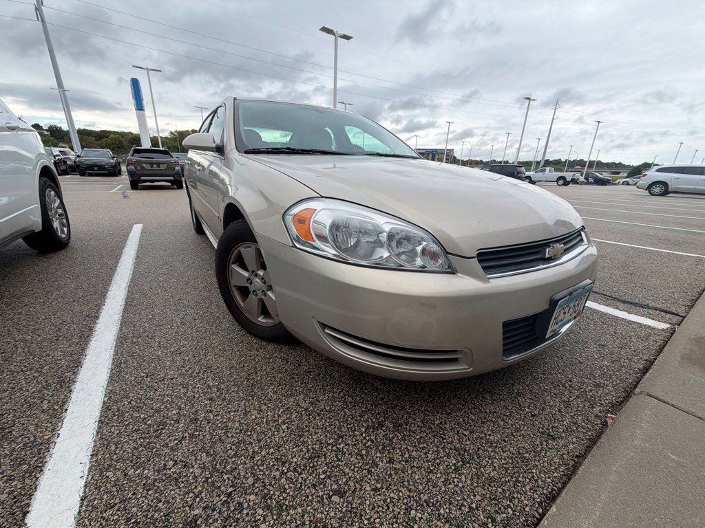 Used 2009 Chevrolet Impala LT w/ Luxury Edition Package FWD image 3