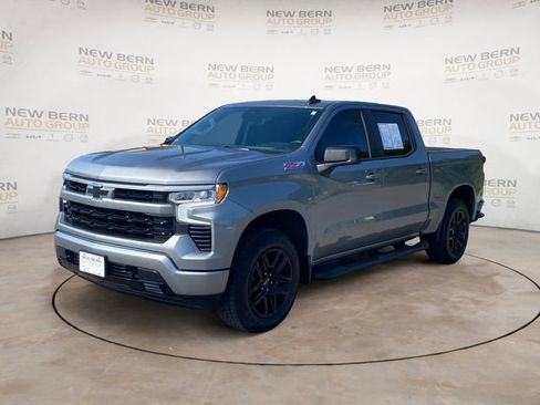 Used 2025 Chevrolet Silverado 1500 RST w/ Z71 Off-Road Package AWD/4WD image 1