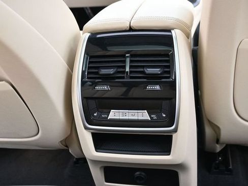Used 2022 BMW X5 xDrive40i w/ Executive Package AWD/4WD image 39