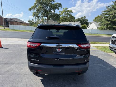 Used 2018 Chevrolet Traverse LT FWD image 5