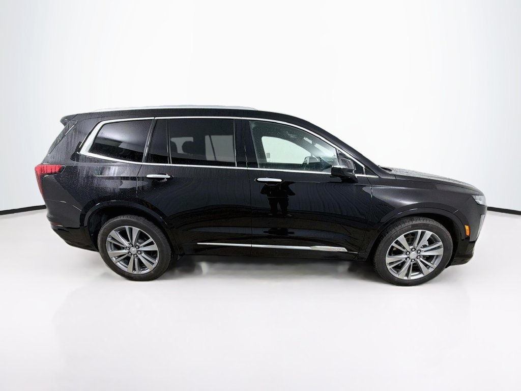 Used 2024 Cadillac XT6 Premium Luxury AWD/4WD image 4