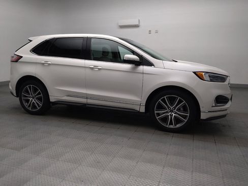 Used 2019 Ford Edge Titanium w/ Equipment Group 301A image 11
