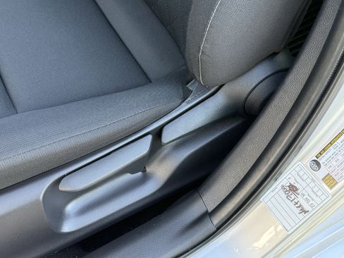 Used 2025 Toyota Corolla LE FWD image 24
