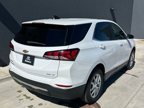 Used 2024 Chevrolet Equinox LT image 3