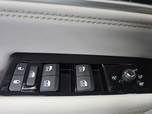 New 2026 Jeep Grand Wagoneer Limited AWD/4WD image 28