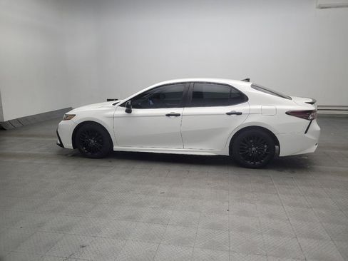 Used 2022 Toyota Camry SE AWD/4WD image 3