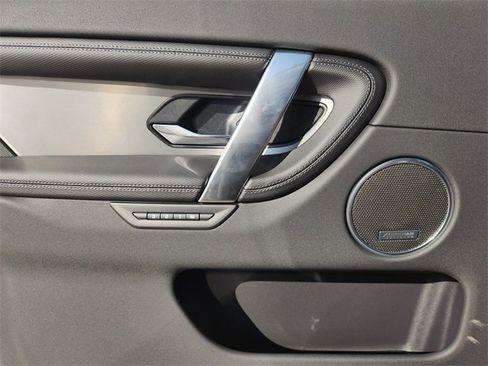 Used 2026 Land Rover Discovery Sport Landmark image 16