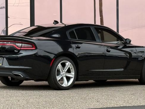 Used 2018 Dodge Charger R/T RWD image 12