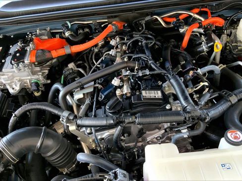 Used 2025 Toyota Land Cruiser w/ Premium Package image 31