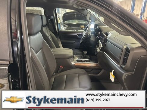 New 2026 Chevrolet Silverado 1500 RST w/ RST All Star Premium Package image 40