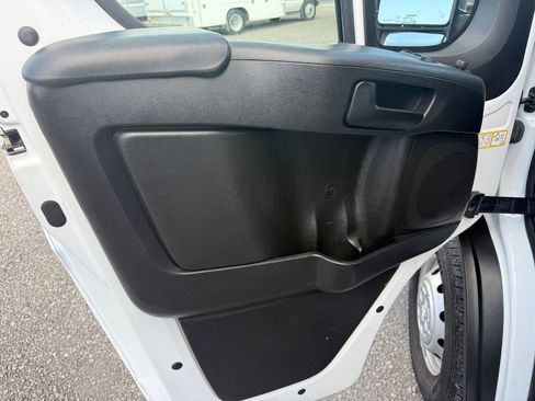 Used 2023 RAM ProMaster 2500 FWD image 27
