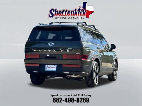 Used 2026 Hyundai Santa Fe SEL FWD image 5