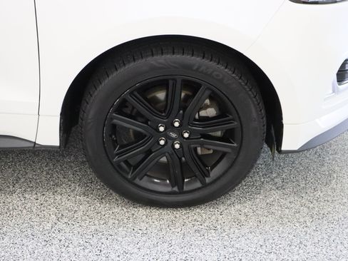 Used 2022 Ford Edge ST-Line AWD/4WD image 5
