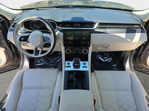 Used 2022 Jaguar F-PACE S AWD/4WD image 10