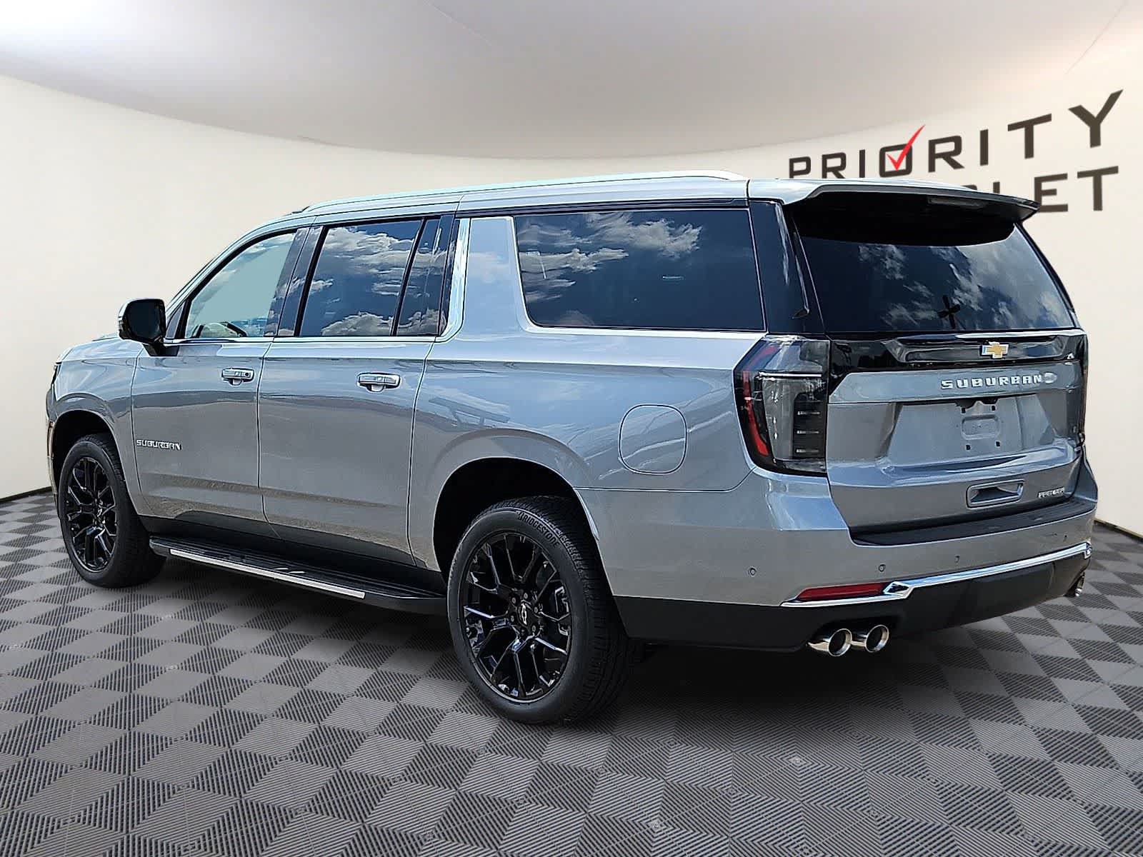 New 2026 Chevrolet Suburban Premier w/ Sun And Tow Package AWD/4WD image 6
