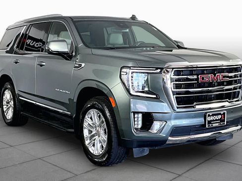 Used 2023 GMC Yukon SLT w/ SLT Luxury Package RWD image 2