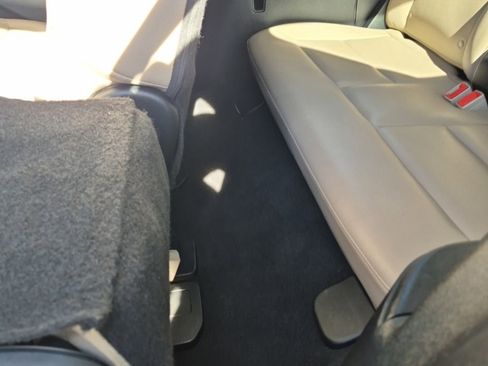 Used 2021 Ford Explorer Limited w/ Equipment Group 301A image 29