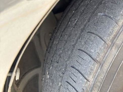 Used 2019 Dodge Charger SXT w/ Leather Interior Group image 19