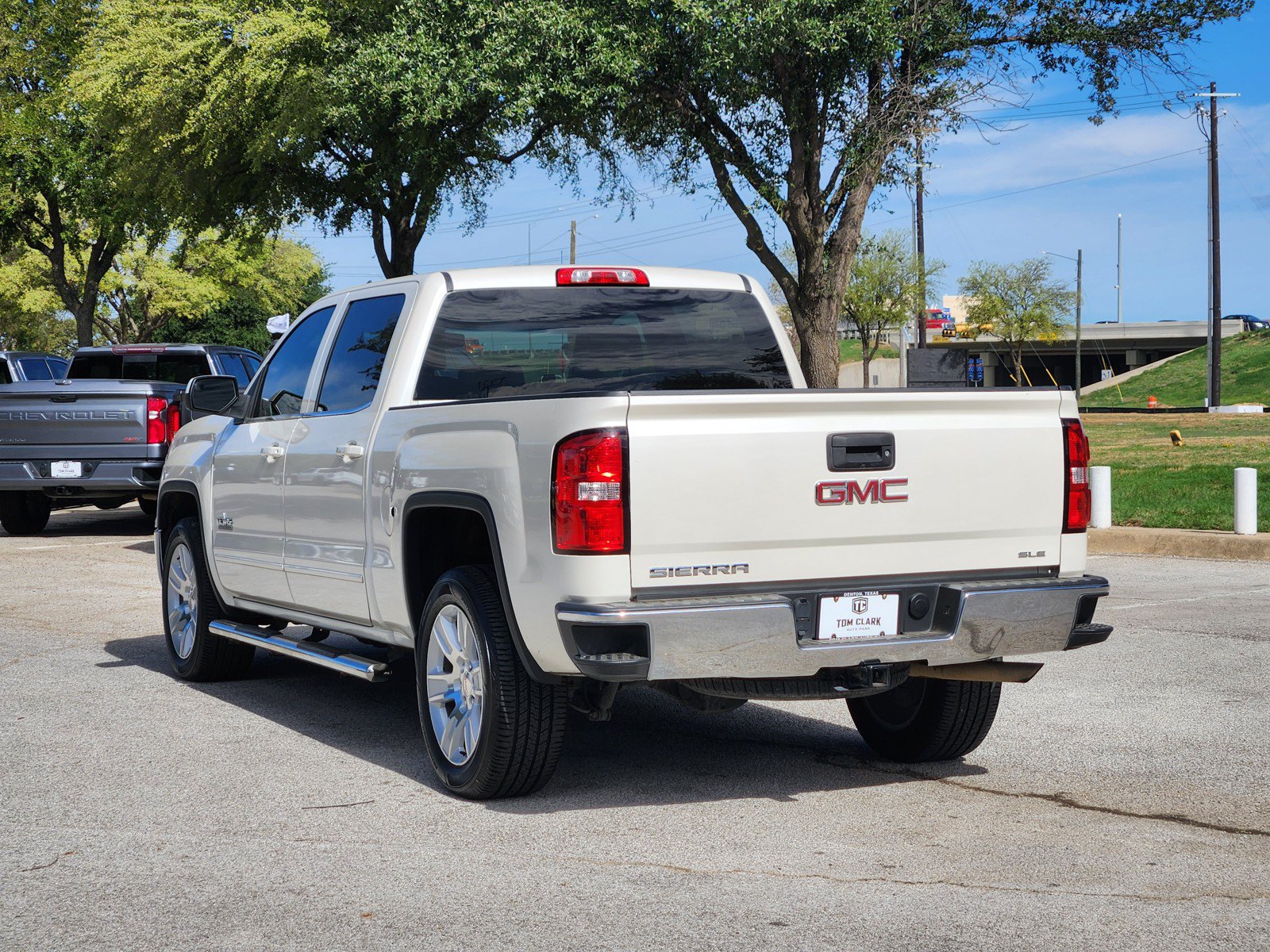 Used 2015 GMC Sierra 1500 SLE w/ Texas SLE Value Package RWD image 4
