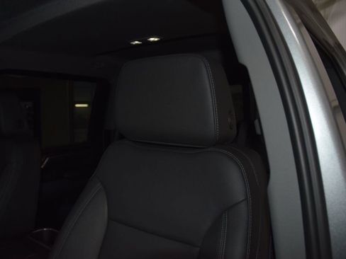 Used 2025 Chevrolet Silverado 2500 LT w/ All Star Edition image 36