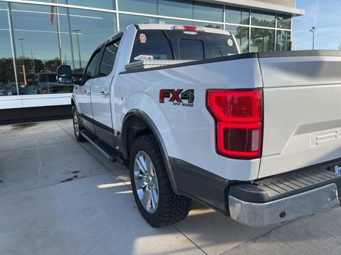 Used 2019 Ford F150 Lariat image 3
